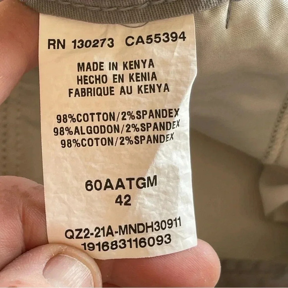 Wrangler Relax Fit Cargo Grey Shorts Men size 42 - Picture 8 of 10